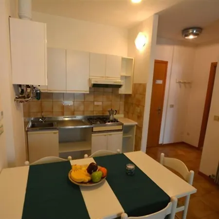 Apartment Cozy Near The In Lignano